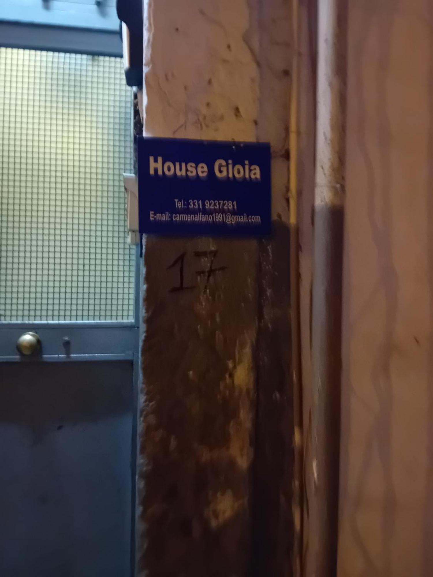 Апартаменты House Gioia Неаполь Экстерьер фото